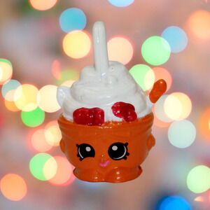 Shopkins Yo-chi Orange Charm #5-117 Season 5 Ultra Rare